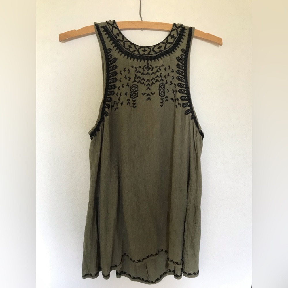 Japna Embroidered Top